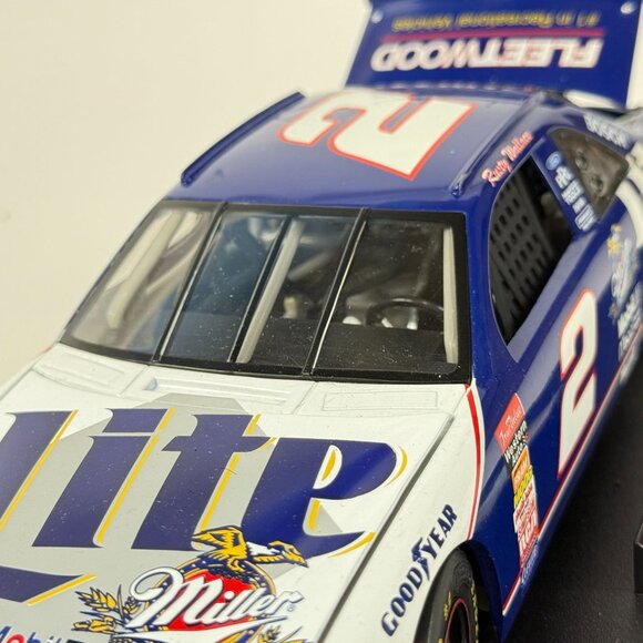 Revell Rusty Wallace 2 Miller Lite 1997 NASCAR Thunderbird Diecast No Back Wheel - Picture 5 of 9